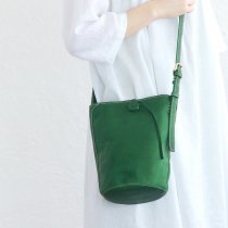 【送料無料】本牛革 斜め掛けショルダーバッグ レザーポシェット hana (オリーブ)