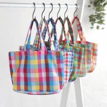 タイの布（パーカオマー）で作ったランチトートバッグ