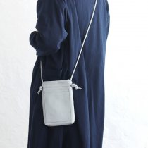 本牛革 レザースマホポシェット（グレー）